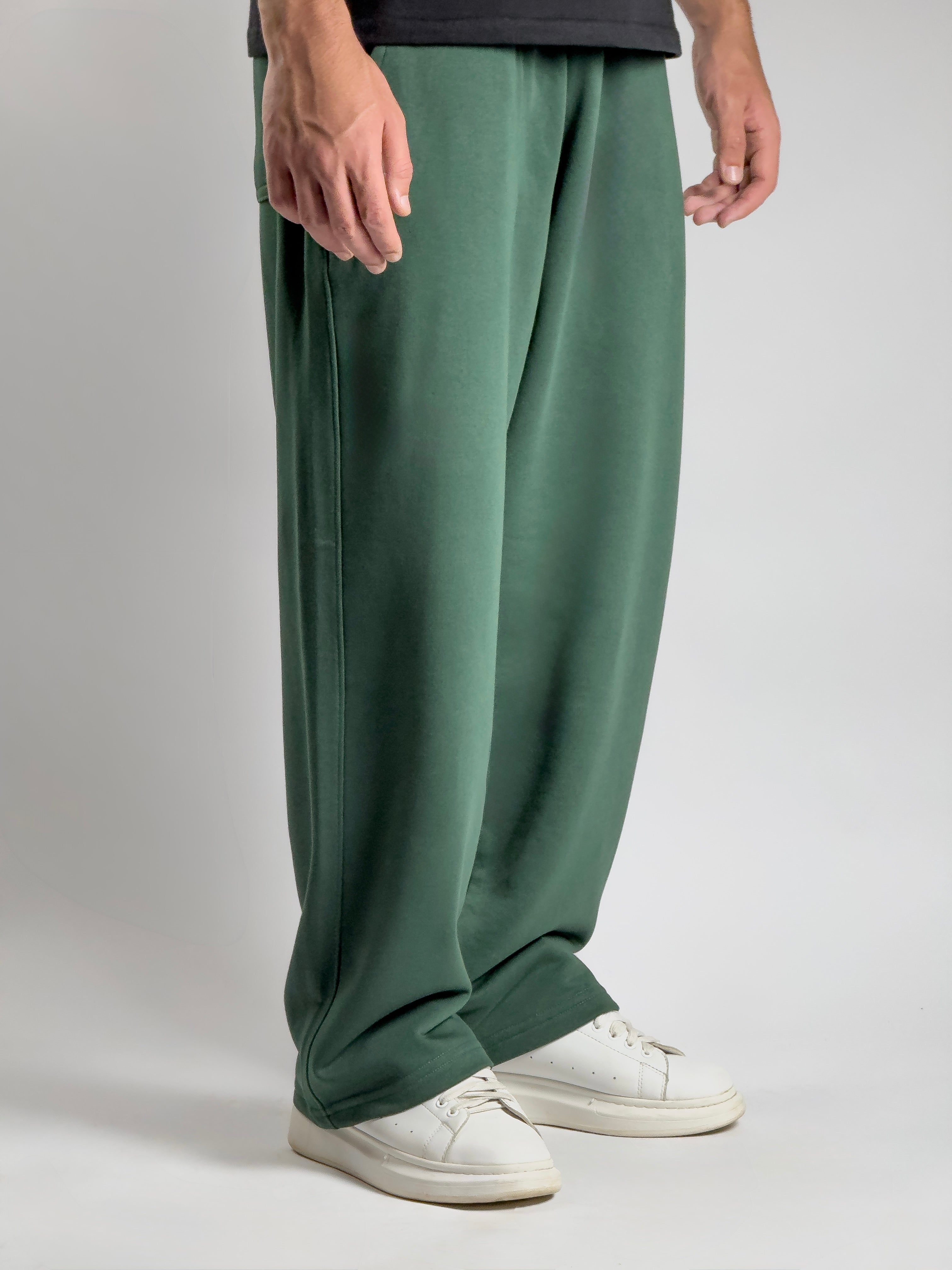 KAIO Essential Sweatpants – Green