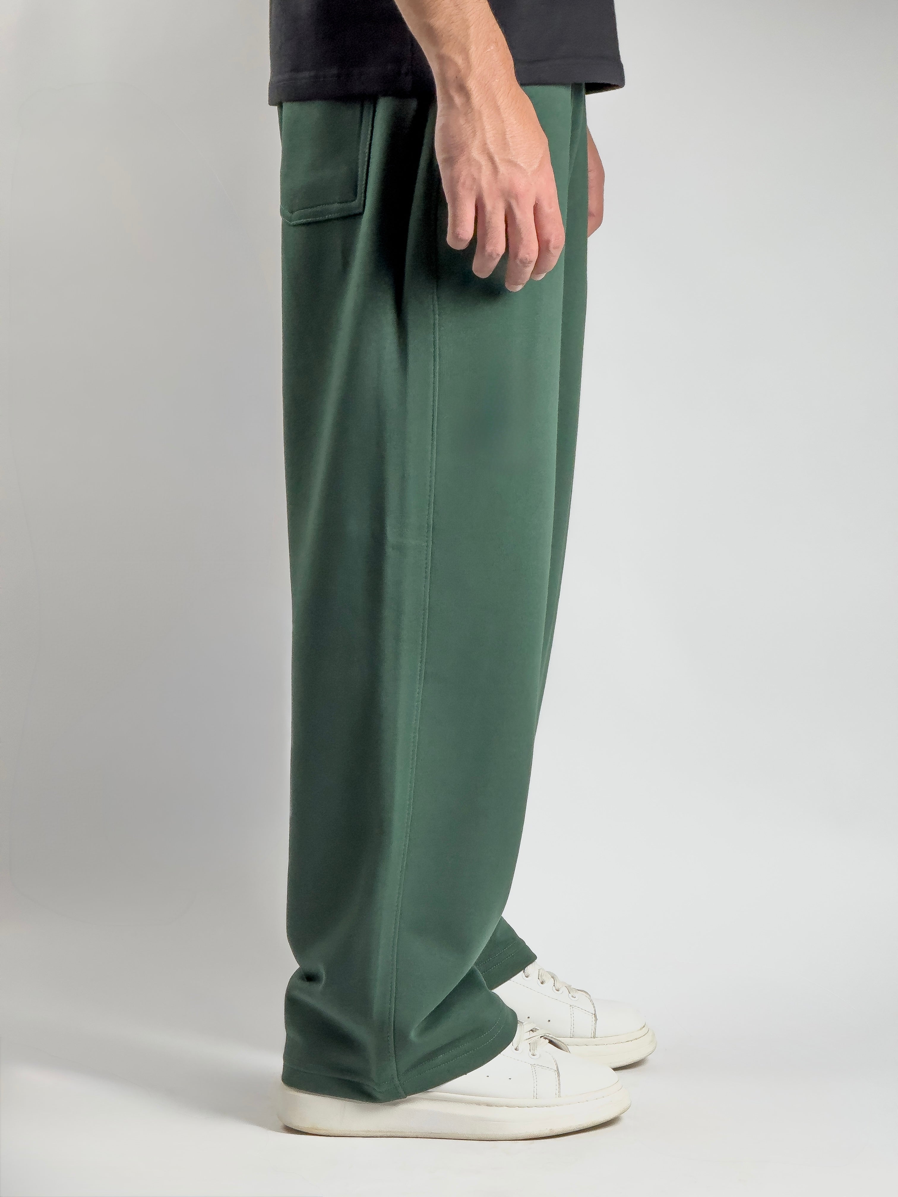 KAIO Essential Sweatpants – Green