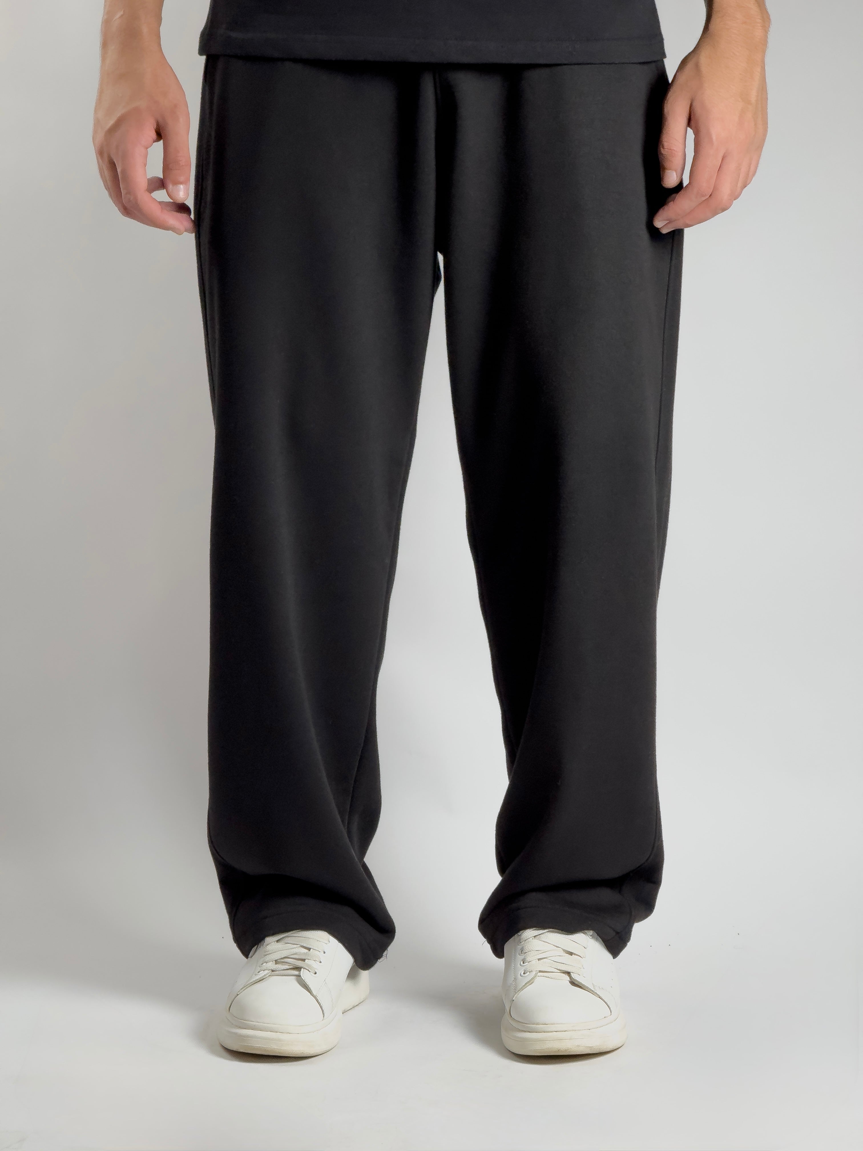 KAIO Essential Sweatpants – Black